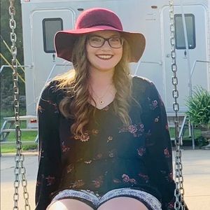 Meet your Posher, Jordyn